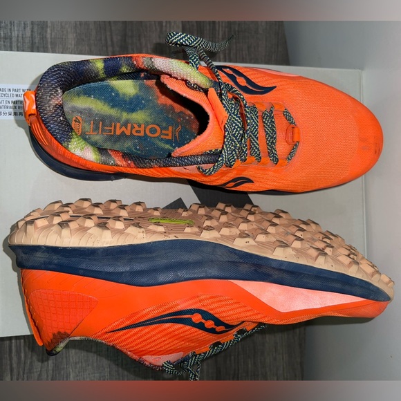 Orange Saucony athletic shoes - Picture 6 of 8